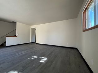 1227 E Walnut St APT 4, Green Bay, WI 54301