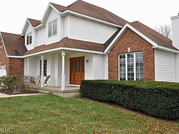2nd image of 2744 Gullmont Dr SW