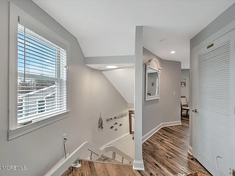 424 E Longport Ave — Photo 24