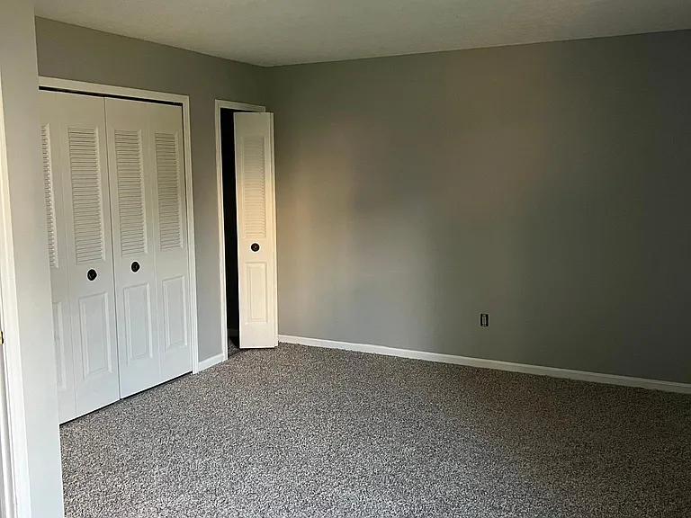 2733 Pioneer Ct — Photo 6
