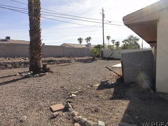 3rd image of 100 Laurentide Ln