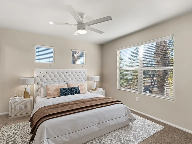 Santa Fe Apartments II — Photo 12