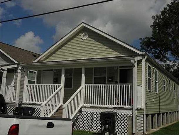 1st image of 1918 Eagle St