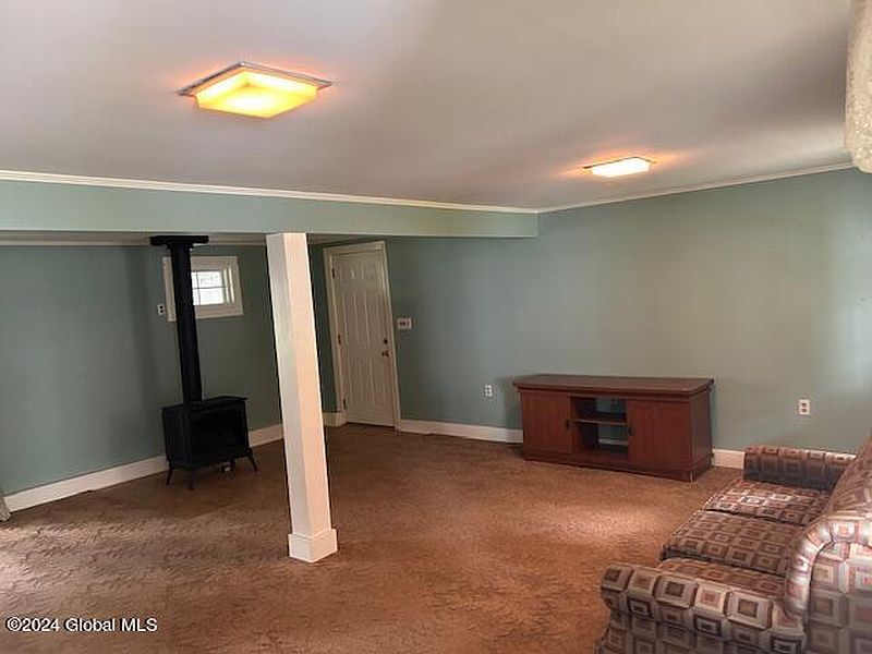 4th image of 10 Lancaster Drive