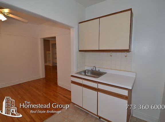 2nd image of 638 1/2 W Cornelia Ave APT 1E