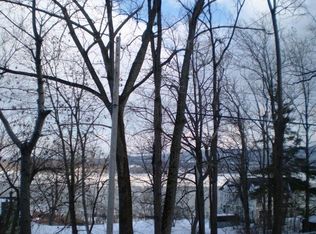 811 River Rd, Newburgh, NY 12550