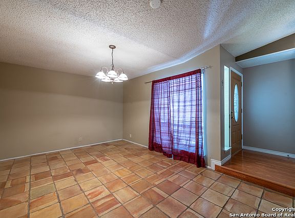 5th image of 1907 Oakshire St