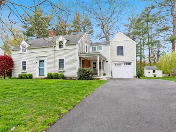 14 Whitcomb Ln, Hingham, MA 02043