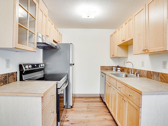2nd image of 12701 SE 42nd St Unit 3