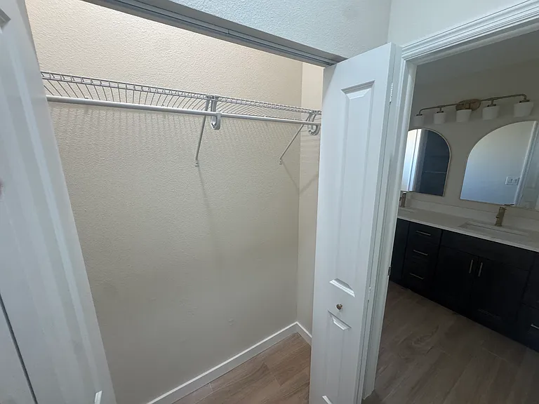 2221 Cimarron Ter — Photo 11