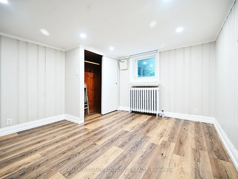 1335 Woodbine Ave — Photo 11