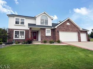 13523 Buck Rd, Bloomington, IL 61705