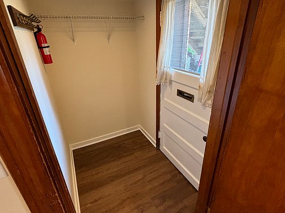 2nd image of 1044 W Montana St #G