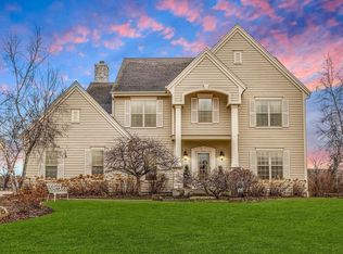 13075 W Longleaf Dr, New Berlin, WI 53151