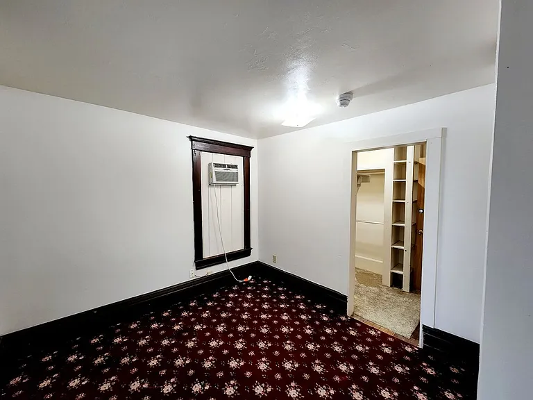 400 Fife St — Photo 13