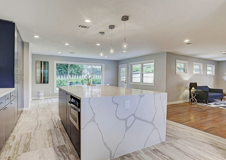 Quartz waterfall edge....