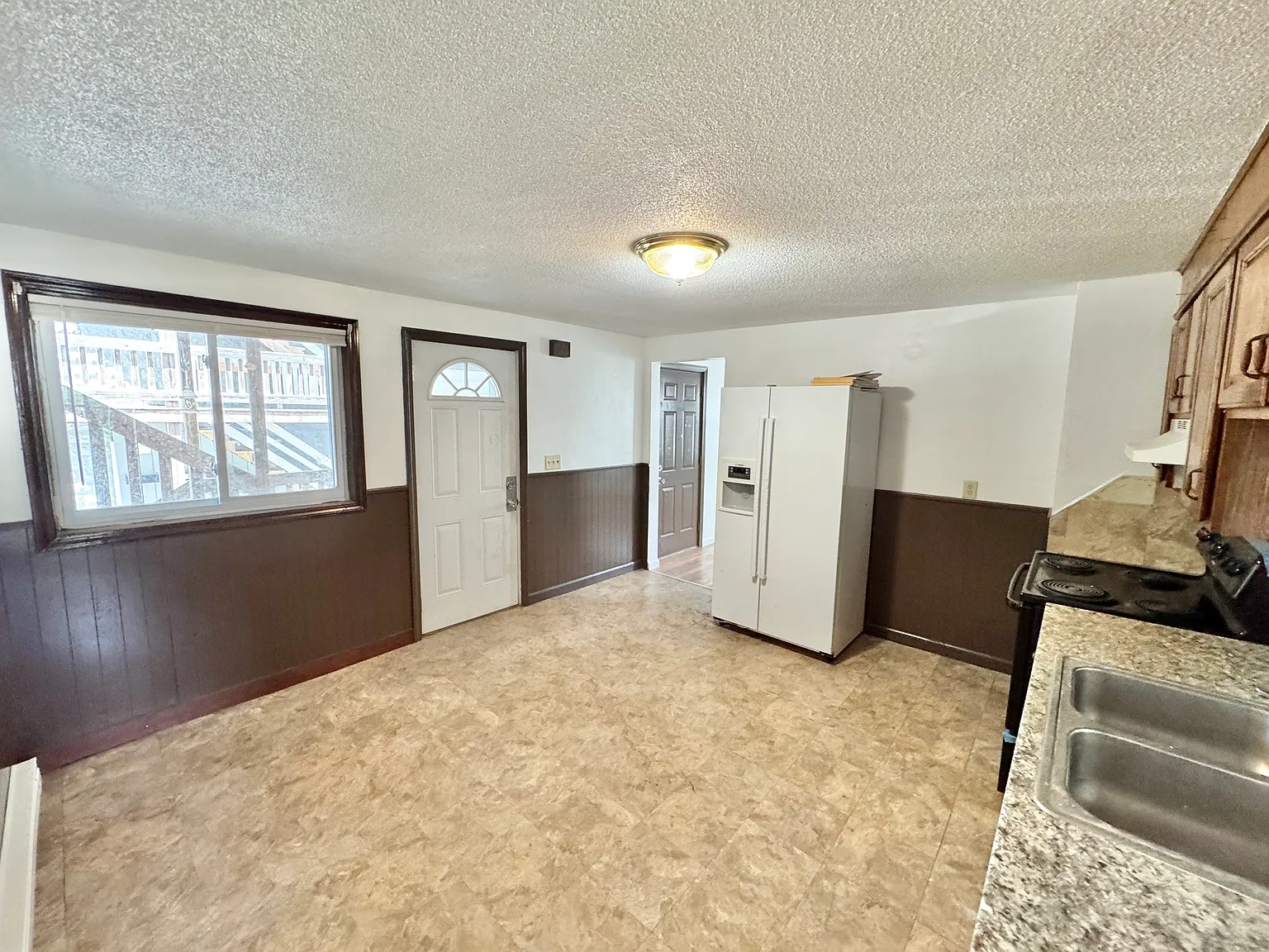 9 Montcalm St — Photo 3