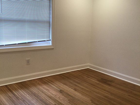 4th image of 2101 Mecklenburg Ave
