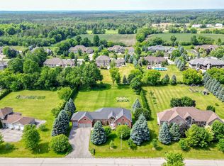 24 George Pipher Ln, Whitchurch Stouffville, ON L4A 1M4
