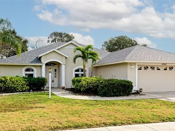 4907 Post Pointe Dr, Sarasota, FL 34233