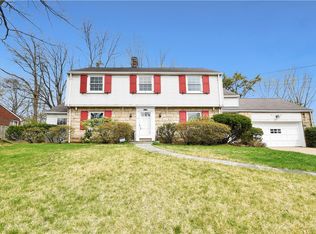 118 N Oak Hill Rd, Pittsburgh, PA 15238