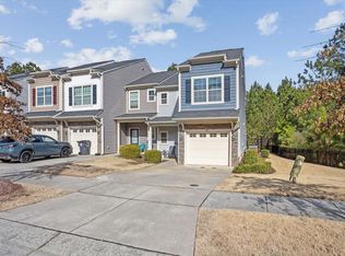 231 Cypress Hill Ln, Holly Springs, NC 27540