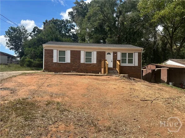 131 Martin Cir, Athens, GA 30601