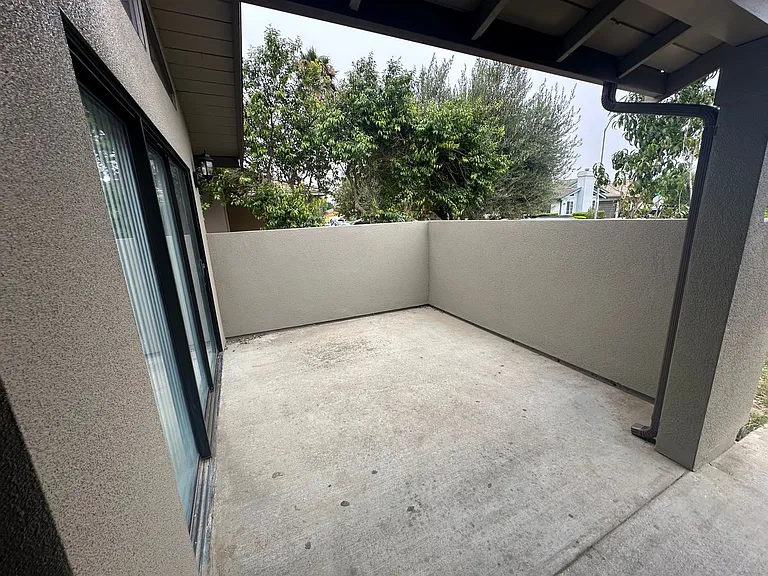 547 De Leon Dr — Photo 32