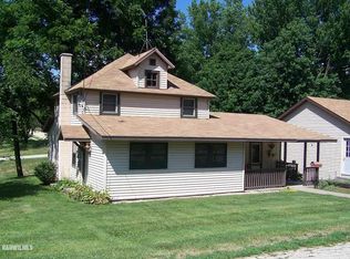 402 E Broad St, Mount Carroll, IL 61053