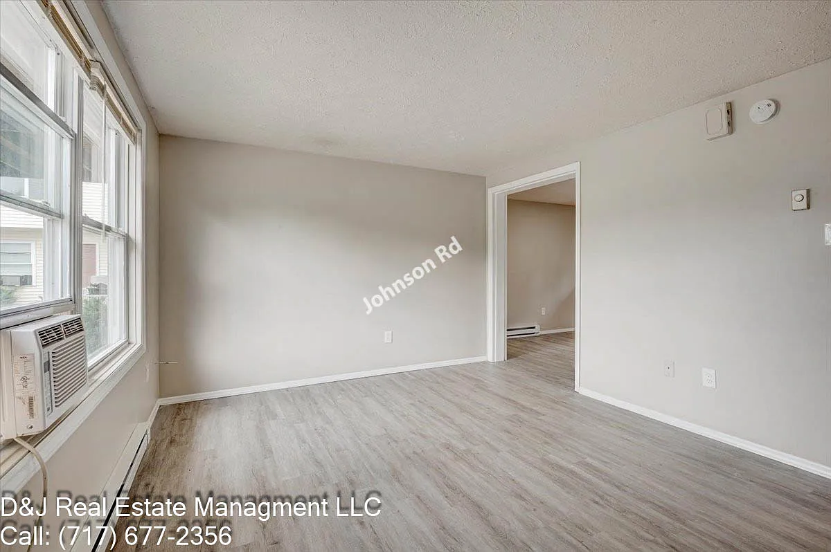 2 bed, 850 sqft, $1,195 — Photo 2