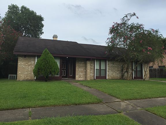 3rd image of 2219 Stonewood Ln