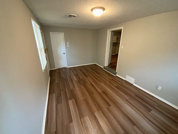 5th image of 5025 Berta Rd
