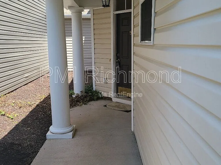 1252 Providence Knoll Dr — Photo 3
