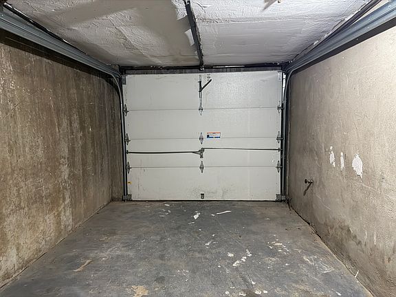3rd image of 7731 Overbrook Ave
