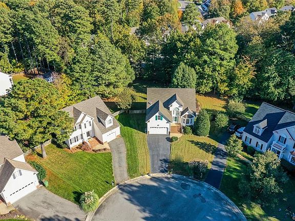 3rd image of 10800 Kittery Pl