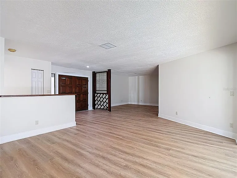 4072 Belmoor Dr — Photo 14
