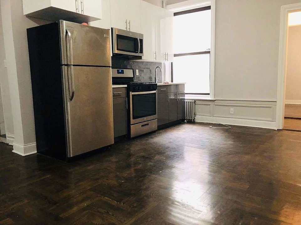 1st image of 1325 E 19th St APT 6A