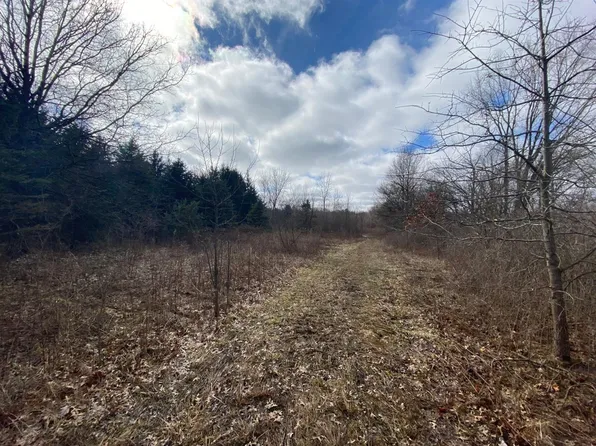 3760 W Schultz Rd, La Porte, IN 46350