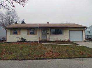 833 Cathay St, Saginaw, MI 48601