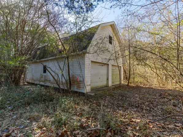 272 Peary Rd, Port Haywood, VA 23138