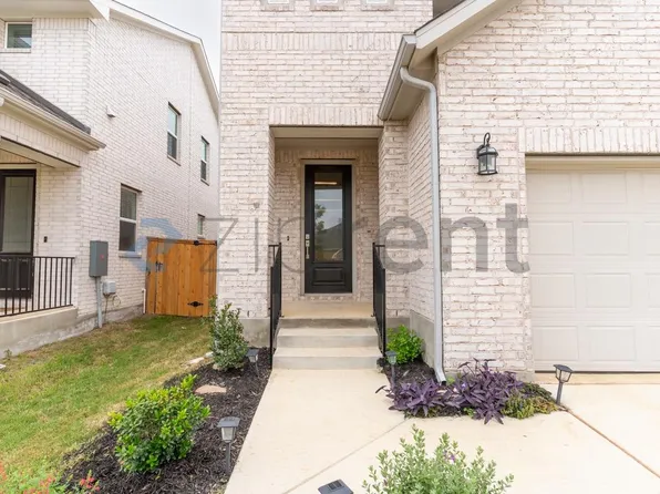 120 Baron Von Gator Dr, San Marcos, TX