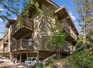 7744 SW Barnes Rd UNIT E, Portland, OR 97225