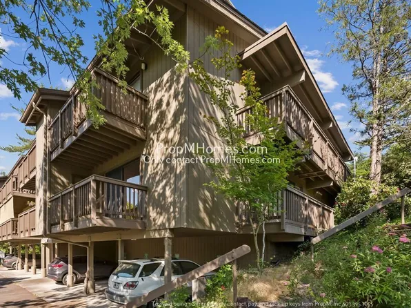 7744 SW Barnes Rd Unit E, Portland, OR 97225