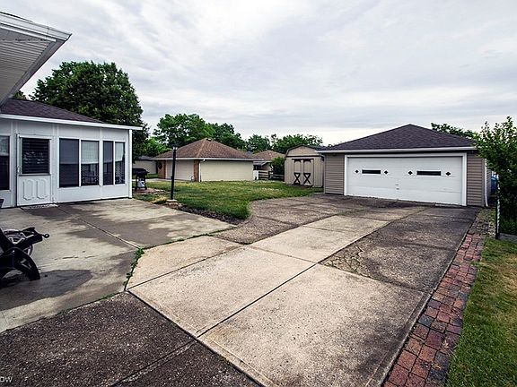 2nd image of 6425 Mariana Dr