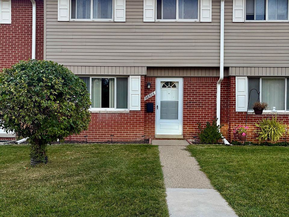 1st image of 28926 Ann Arbor Trl