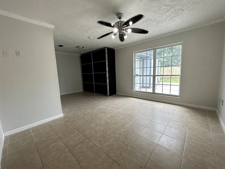 15719 Red Springs Dr — Photo 16