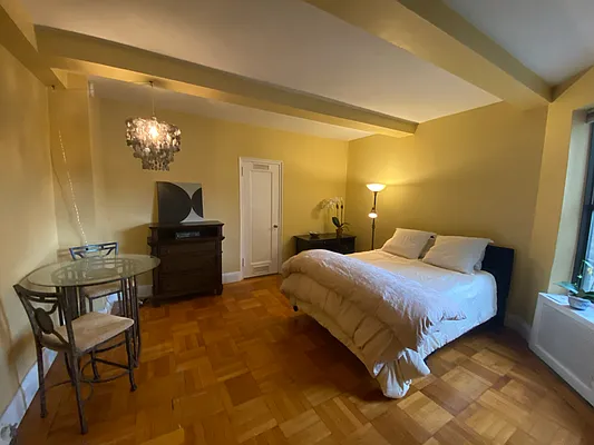 Rented by Owner | media 56