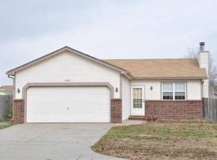 5510 E Croyden St, Wichita, KS 67220