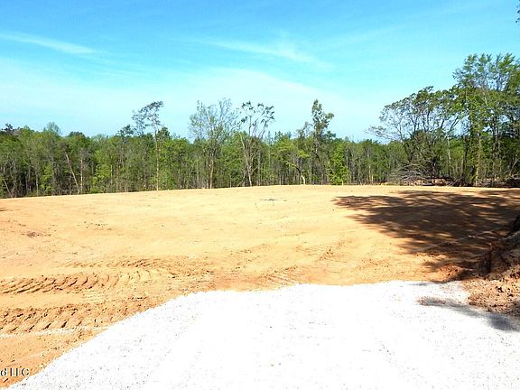 4th image of 40 Nelia Rd