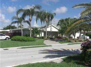 3011 NE 21st Ave, Lighthouse Pt, FL 33064